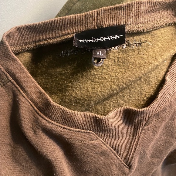 Manjeri De Voir Army Green Crewneck fits like Large - Picture 6 of 6
